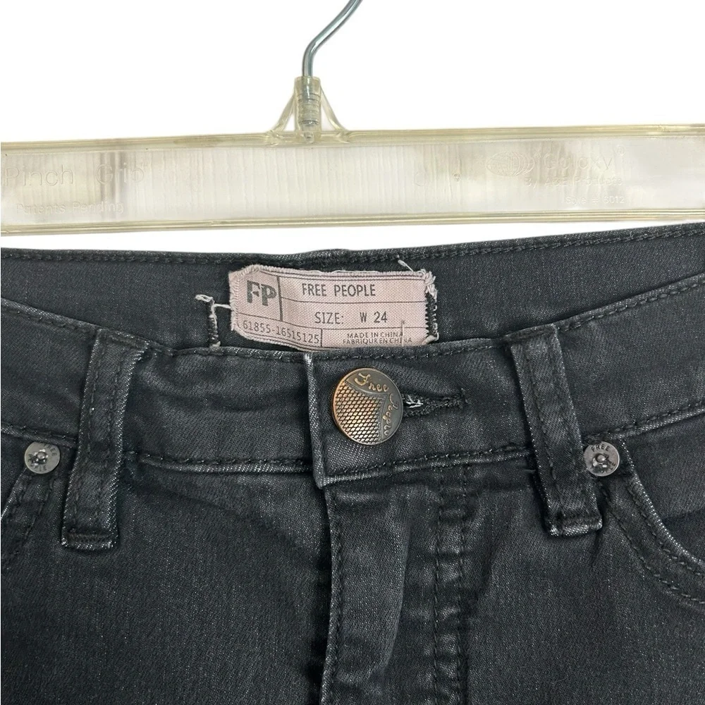 Free People Black Cuffed Hem Skinny Jeans Soft Stretch 5-Pocket Womens Sz 24